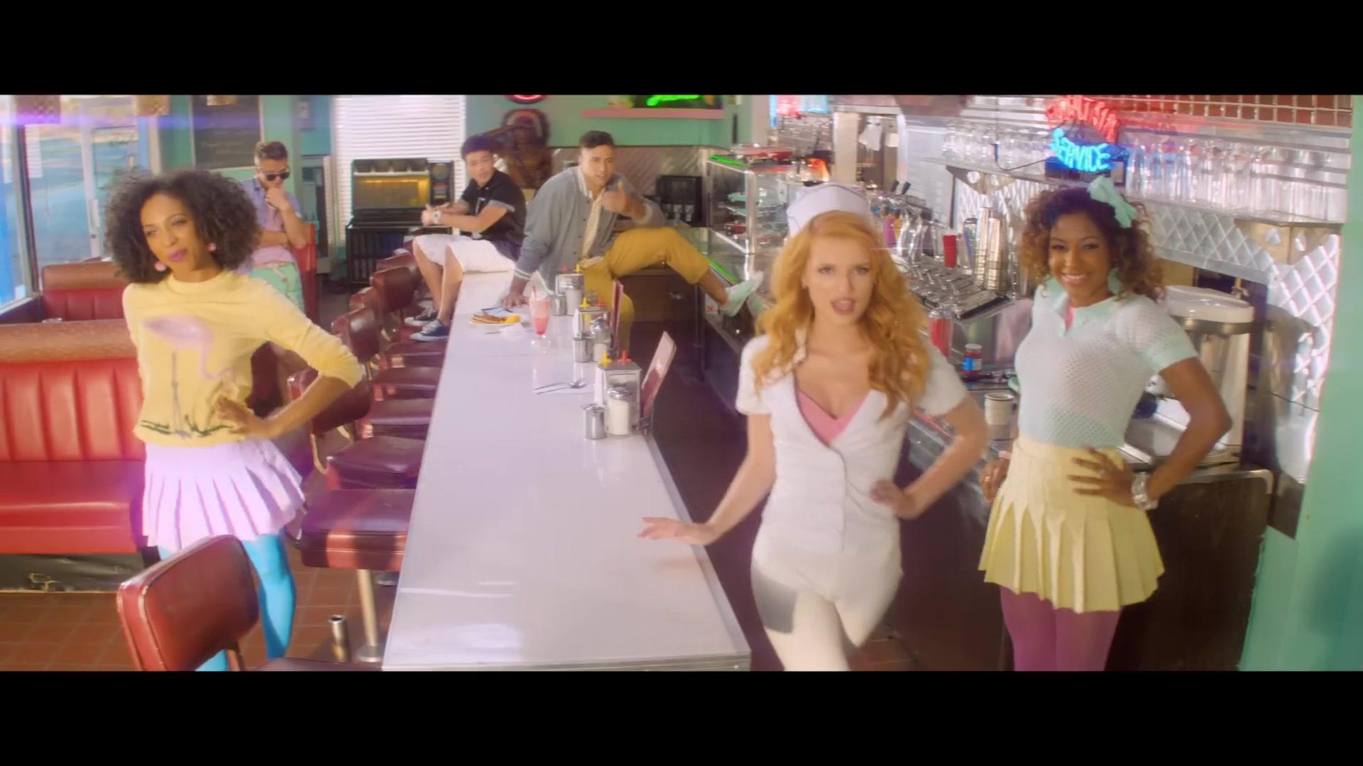 bellathornedaily_callitwhatever_screencaps_000222.jpg