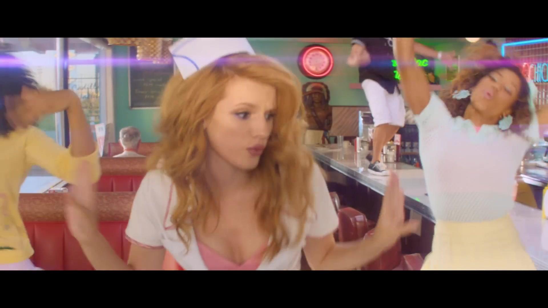bellathornedaily_callitwhatever_screencaps_000287.jpg bellathornedaily_callitwhatever_screencaps_000287.jpg