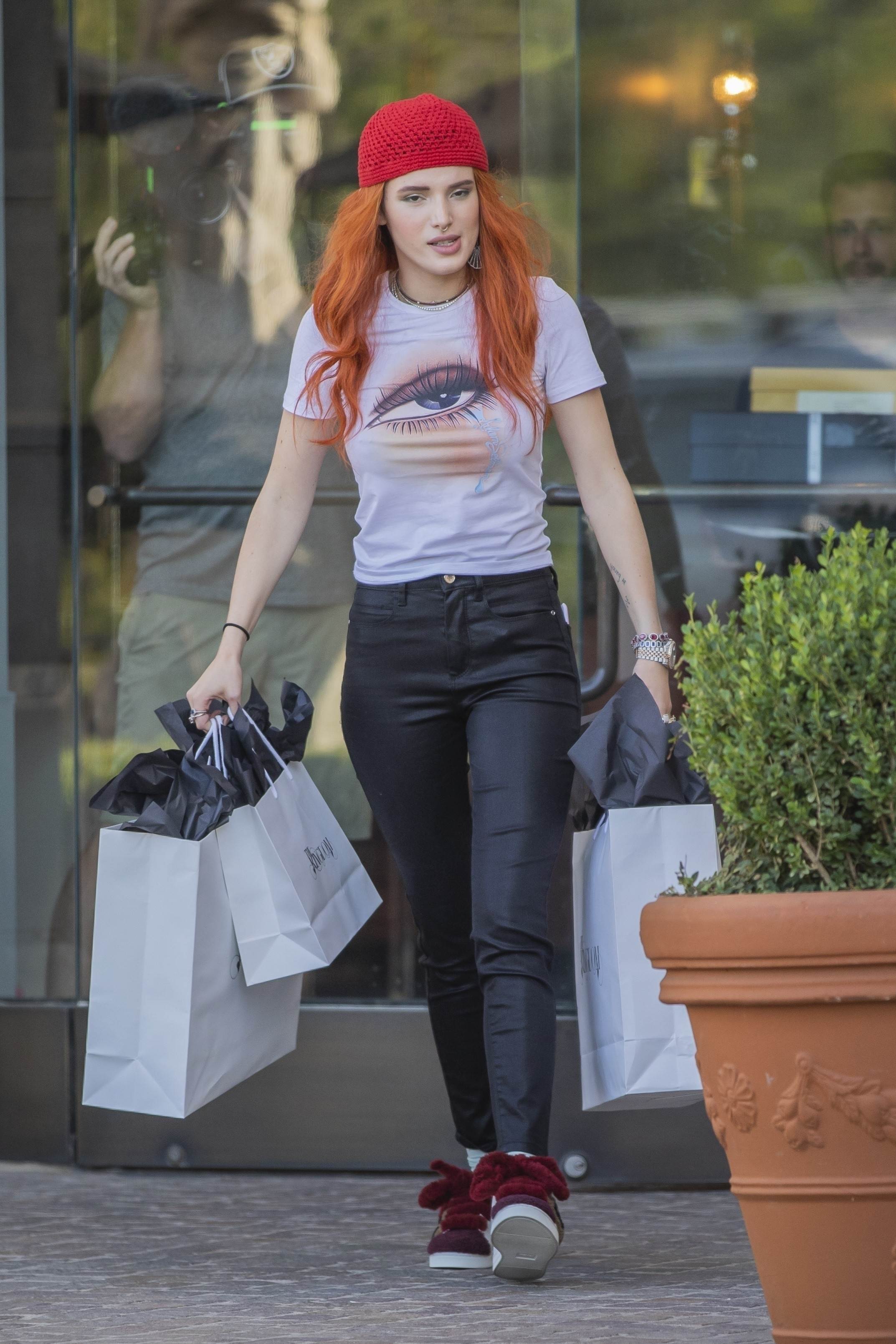 bellathornedaily_droppincash_set_sept18_283529.jpg bellathornedaily_droppincash_set_sept18_283529.jpg