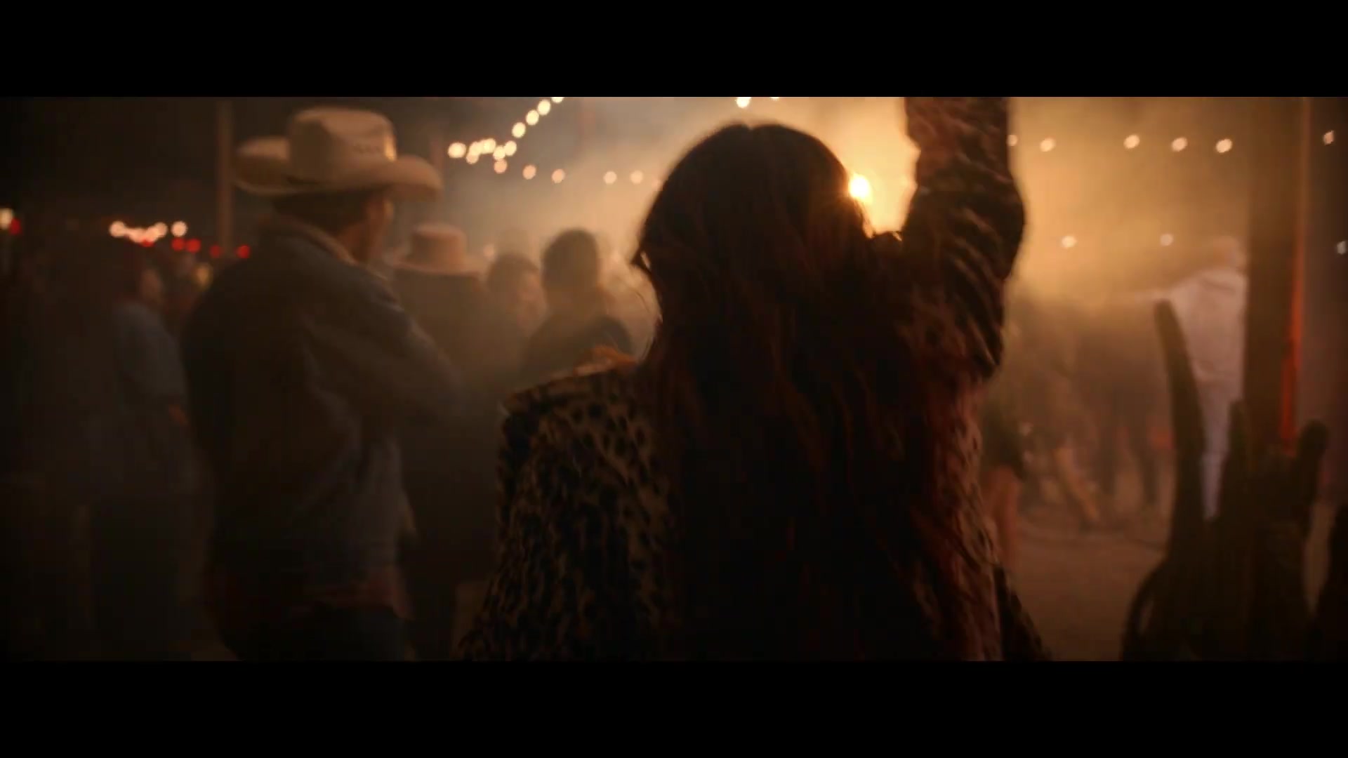 bellathornedaily_findyourfriends_trailer_000043.jpg