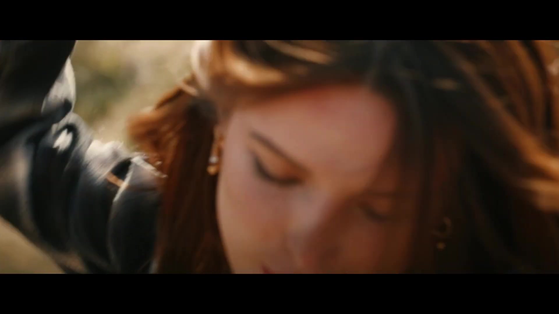 bellathornedaily_findyourfriends_trailer_000054.jpg bellathornedaily_findyourfriends_trailer_000054.jpg