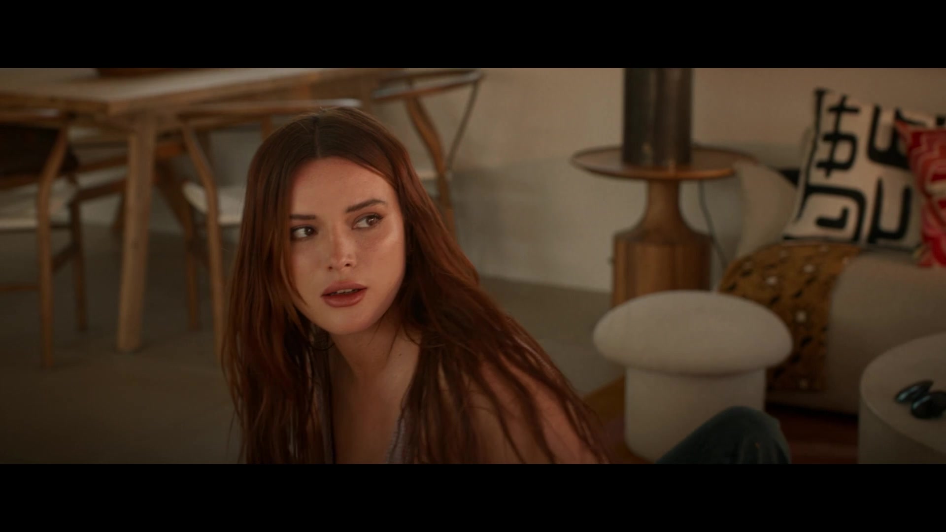 bellathornedaily_findyourfriends_trailer_000074.jpg