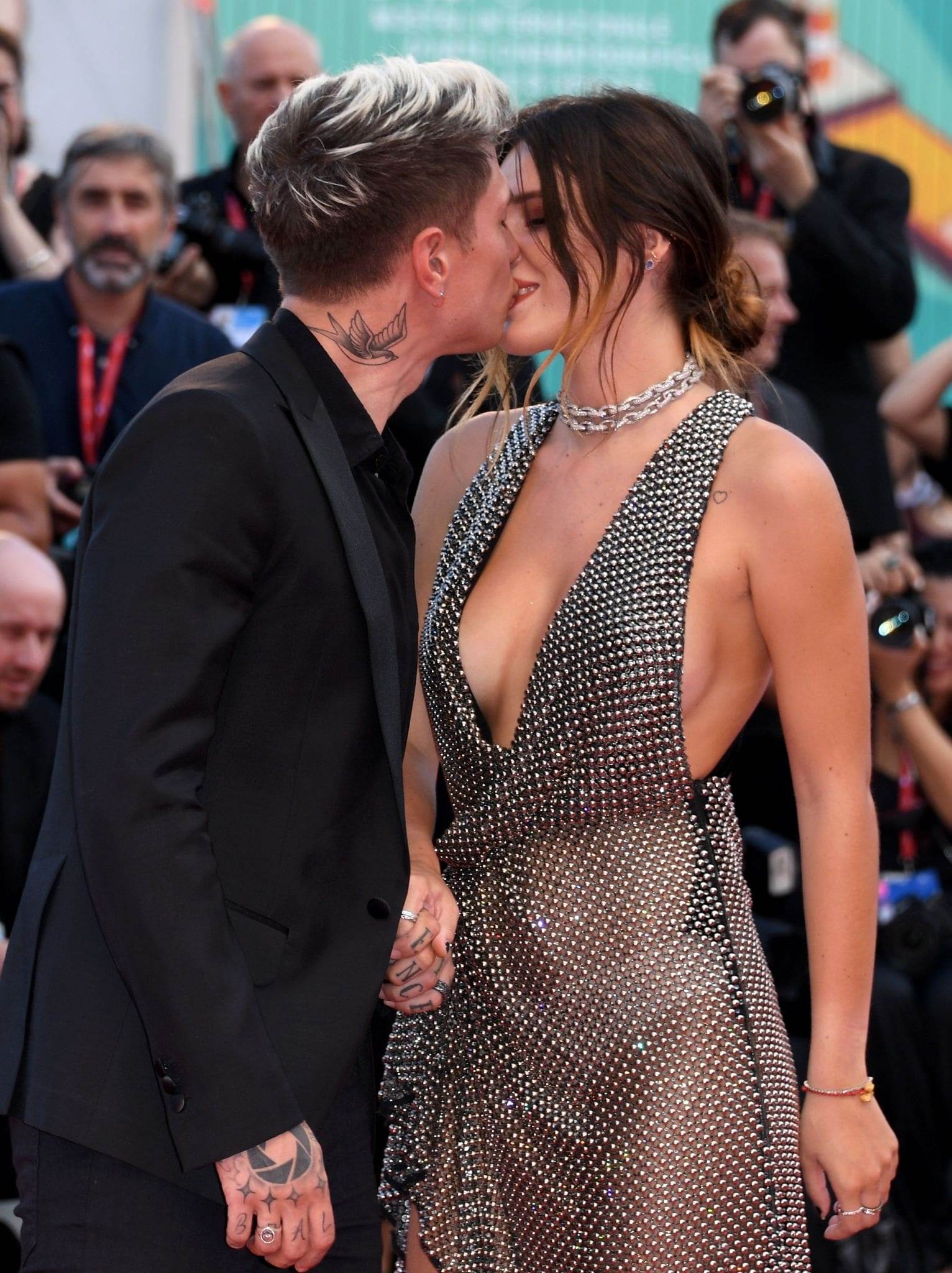 bellathornedaily_jokerpremiere_venicefilmfestival_287729.jpg