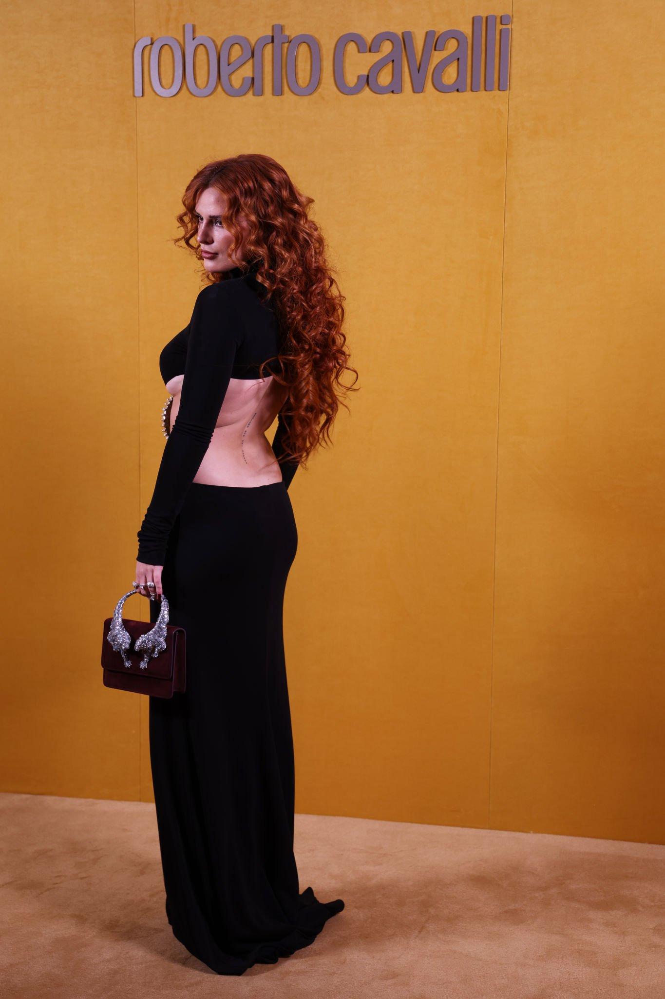 bellathornedaily_robertocavalli_mfw_281129.jpg bellathornedaily_robertocavalli_mfw_281129.jpg