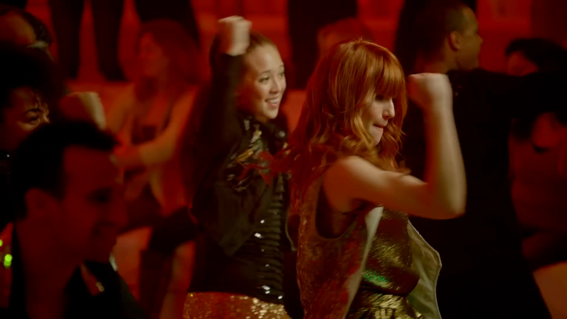 bellathornedaily_somethingtodancefor_ttylxox_mashup_mv_000078.jpg bellathornedaily_somethingtodancefor_ttylxox_mashup_mv_000078.jpg
