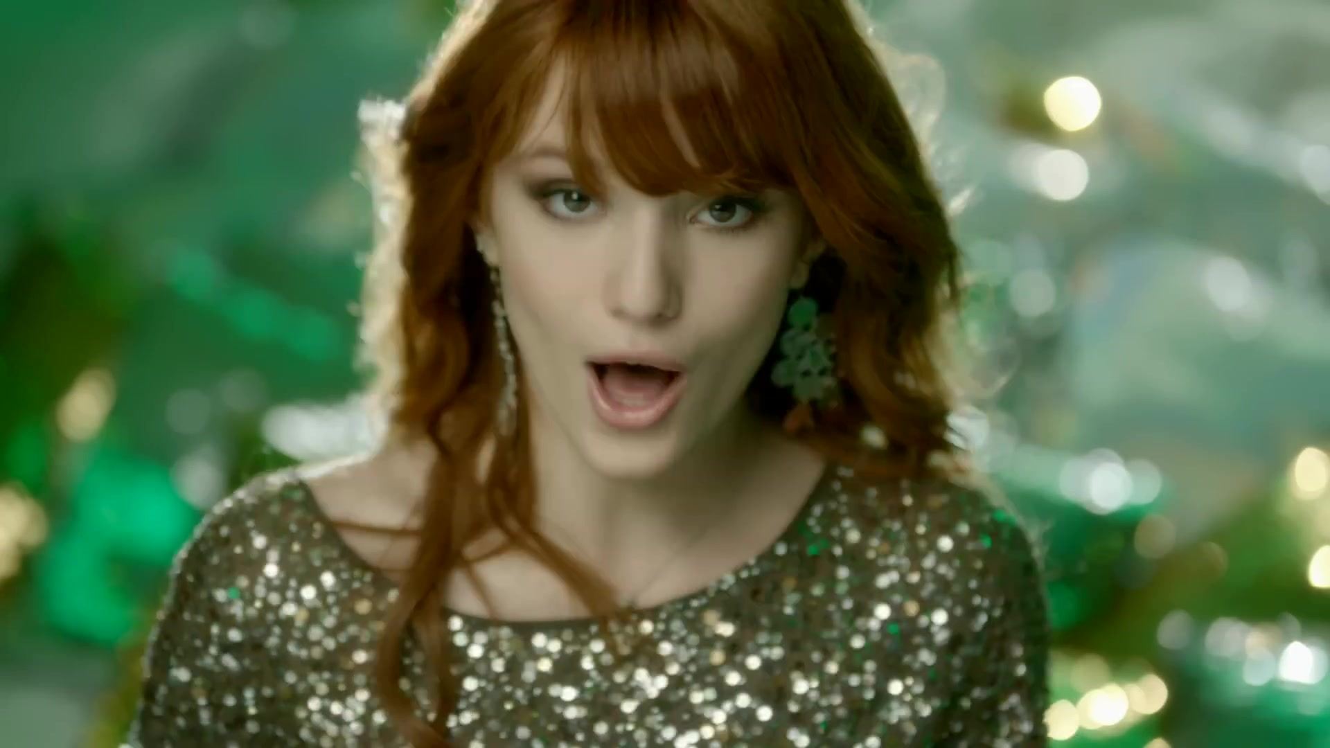 bellathornedaily_somethingtodancefor_ttylxox_mashup_mv_000096.jpg