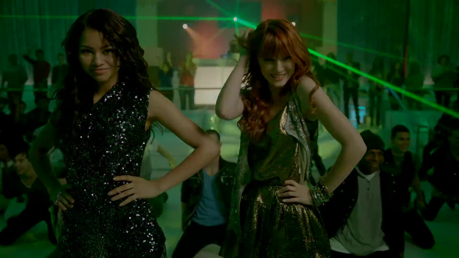 bellathornedaily_somethingtodancefor_ttylxox_mashup_mv_000138.jpg bellathornedaily_somethingtodancefor_ttylxox_mashup_mv_000138.jpg