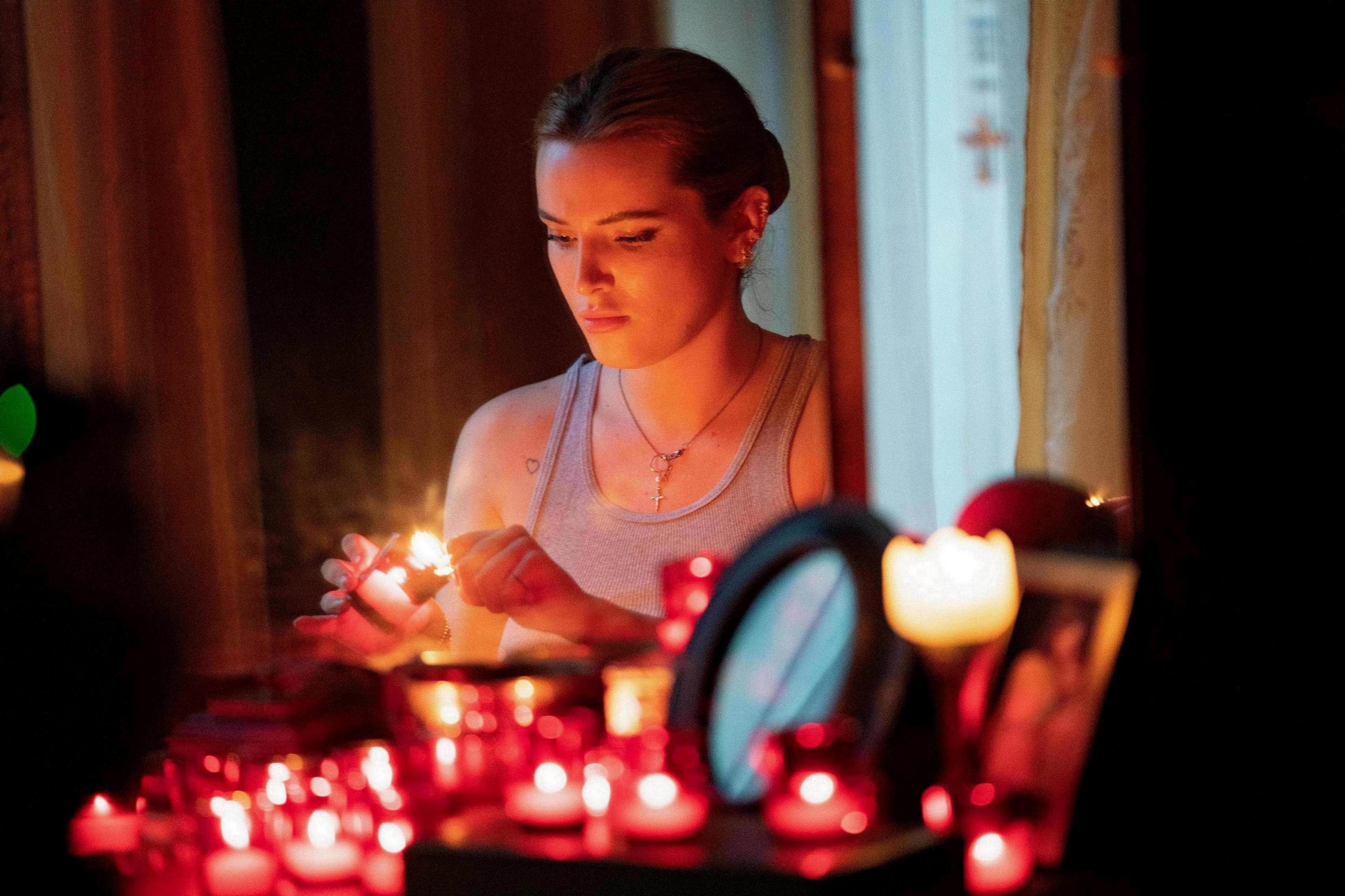 saintclare_stills_bellathornedaily_281029.jpg saintclare_stills_bellathornedaily_281029.jpg