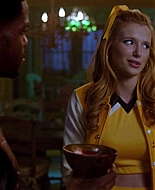 BellaScenes_TheBabysitter_BTD_0429.jpg