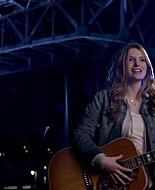 Bella_BurnSoBright_MV_MidnightSun_BTD_233.jpg