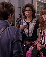 Frenemies_2012_1080p_BTD_004143.jpg