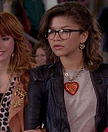 Frenemies_2012_1080p_BTD_007734.jpg