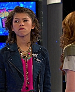 Good_Luck_Charlie_S02E13_1080p_BTD_001982.jpg