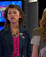 Good_Luck_Charlie_S02E13_1080p_BTD_001983.jpg