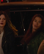 Paradise_City_2021_S01E01_1080p_BTD_000161.jpg