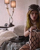 Paradise_City_2021_S01E01_1080p_BTD_001571.jpg