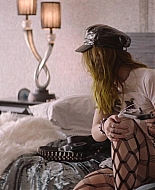 Paradise_City_2021_S01E01_1080p_BTD_001593.jpg