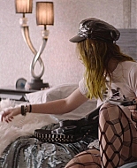 Paradise_City_2021_S01E01_1080p_BTD_001595.jpg