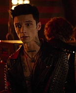 Paradise_City_2021_S01E01_1080p_BTD_004062.jpg