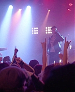 Paradise_City_2021_S01E01_1080p_BTD_004429.jpg