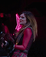 Paradise_City_2021_S01E01_1080p_BTD_004463.jpg