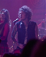 Paradise_City_2021_S01E01_1080p_BTD_004494.jpg