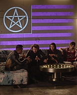 Paradise_City_2021_S01E02_1080p_BTD_004629.jpg