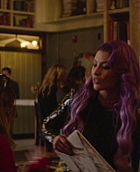 Paradise_City_2021_S01E03_1080p_BTD_001086.jpg