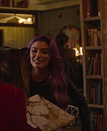Paradise_City_2021_S01E03_1080p_BTD_001089.jpg