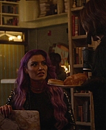 Paradise_City_2021_S01E03_1080p_BTD_001098.jpg