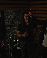 Paradise_City_2021_S01E03_1080p_BTD_004144.jpg