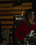 Paradise_City_2021_S01E03_1080p_BTD_005208.jpg