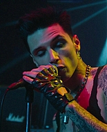 Paradise_City_2021_S01E08_1080p_BTD_002240.jpg