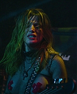Paradise_City_2021_S01E08_1080p_BTD_002315.jpg