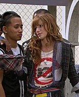 Shake_It_Up_S01E01_1080p_BTD_000044.jpg