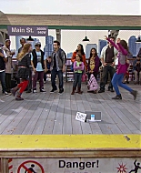 Shake_It_Up_S01E01_1080p_BTD_000070.jpg