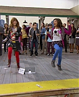 Shake_It_Up_S01E01_1080p_BTD_000166.jpg