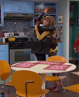 Shake_It_Up_S01E01_1080p_BTD_000541.jpg