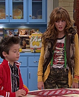 Shake_It_Up_S01E01_1080p_BTD_000575.jpg