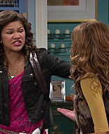 Shake_It_Up_S01E01_1080p_BTD_000605.jpg