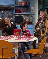 Shake_It_Up_S01E01_1080p_BTD_000649.jpg