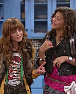 Shake_It_Up_S01E01_1080p_BTD_000740.jpg