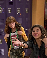 Shake_It_Up_S01E01_1080p_BTD_000783.jpg