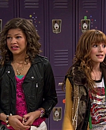 Shake_It_Up_S01E01_1080p_BTD_000821.jpg
