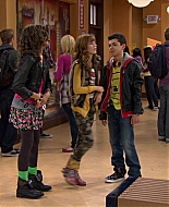 Shake_It_Up_S01E01_1080p_BTD_000855.jpg