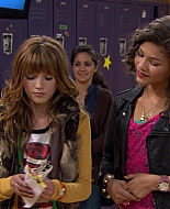 Shake_It_Up_S01E01_1080p_BTD_000868.jpg
