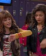 Shake_It_Up_S01E01_1080p_BTD_000926.jpg