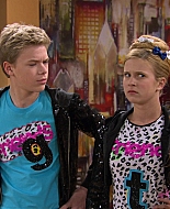 Shake_It_Up_S01E01_1080p_BTD_001038.jpg