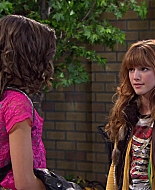 Shake_It_Up_S01E01_1080p_BTD_001127.jpg