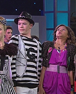 Shake_It_Up_S01E01_1080p_BTD_001620.jpg